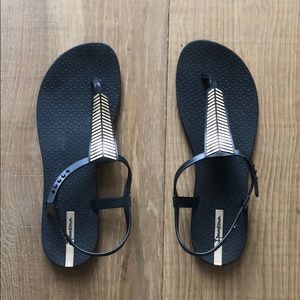 Ipanema Black Rubber Sandals With Gold Detail
